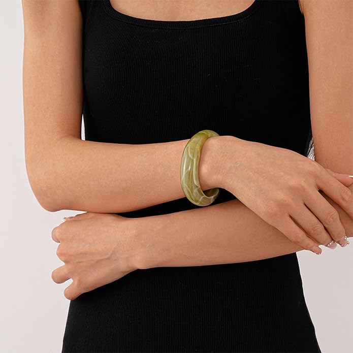 Chunky Acrylic Bracelet for Women,Vintage Candy Color Adjustable Bracelet Statement Irregular Geometry Wrist Bangle Classic Fashion Jewelry