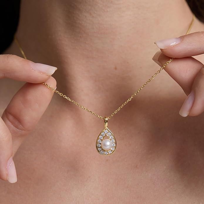 Pearl Pendant Necklace for Women, Freshwater Cultured Single Pearl Necklace with Moissanite Accents, Dainty Gold Necklace for Women, 18K Gold Plated Sterling Silver, Pearl Jewelry Gift for Her Anniversary Birthday