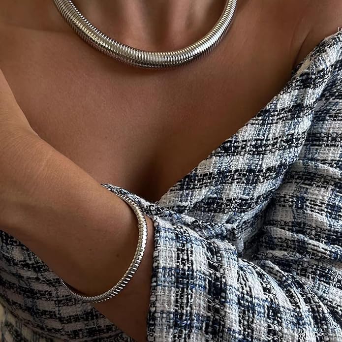 18K Gold Plated Bracelets for Women Gold Bangles for Women Chunky Bangle Bracelets for Women Bracelets Stack Tarnish Free Bangle Set of 3 for Women Accessories for Her Gifts