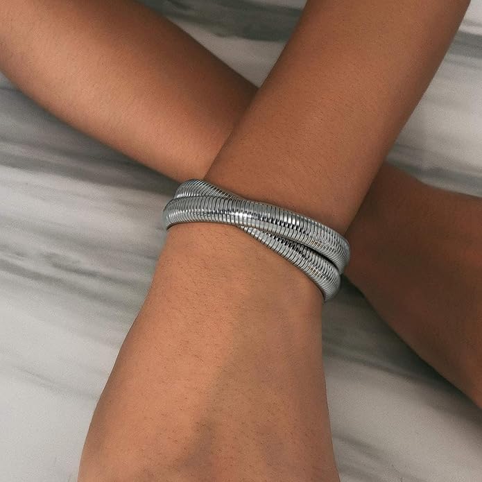 18K Gold Plated Bracelets for Women Gold Bangles for Women Chunky Bangle Bracelets for Women Bracelets Stack Tarnish Free Bangle Set of 3 for Women Accessories for Her Gifts