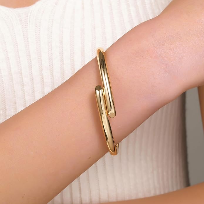 Chunky Gold/Silver Gold Cuff Bangle Bracelets for Women Trendy Hinged Cuff Open Wide Chunky Gold Bracelet Minimalist Bangle Jewelry Gift