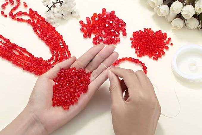 LAIDANLA 800PCS Glass Beads Red Color Crystal Beads Assorted Crystal Beads with Container Box for DIY Necklace Bracelet Earring Jewelry Making