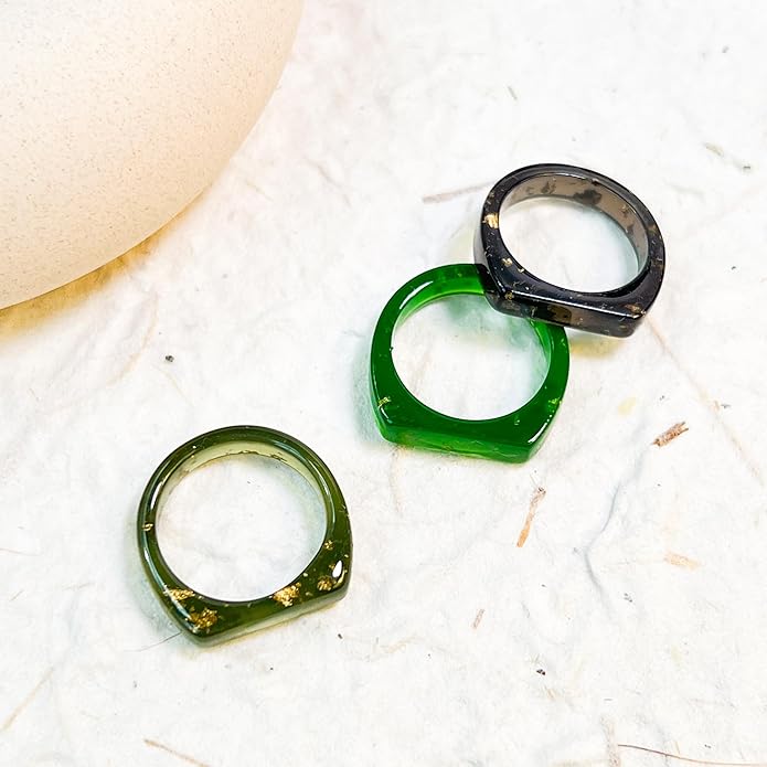 Viva Joya Resin Acrylic Plastic Knuckle Rings for Women, Chunky Trendy Colorful Stackable Jewelry, Statement Dome Thick Rings, Bulk Set
