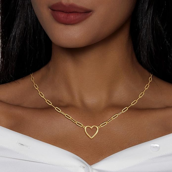 Cute Heart Necklace for Women Gold/Silver Plated Heart Pendant Choker Necklaces Tendy Love Heart Chain Necklace Dainty Gold/Silver Necklace Jewelry Gifts for Women