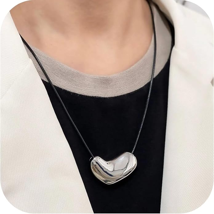 Chunky Gold Plated Peach Heart Pendant Necklace for Women, Zinc Alloy Minimalist Statement Jewelry on Adjustable Chain