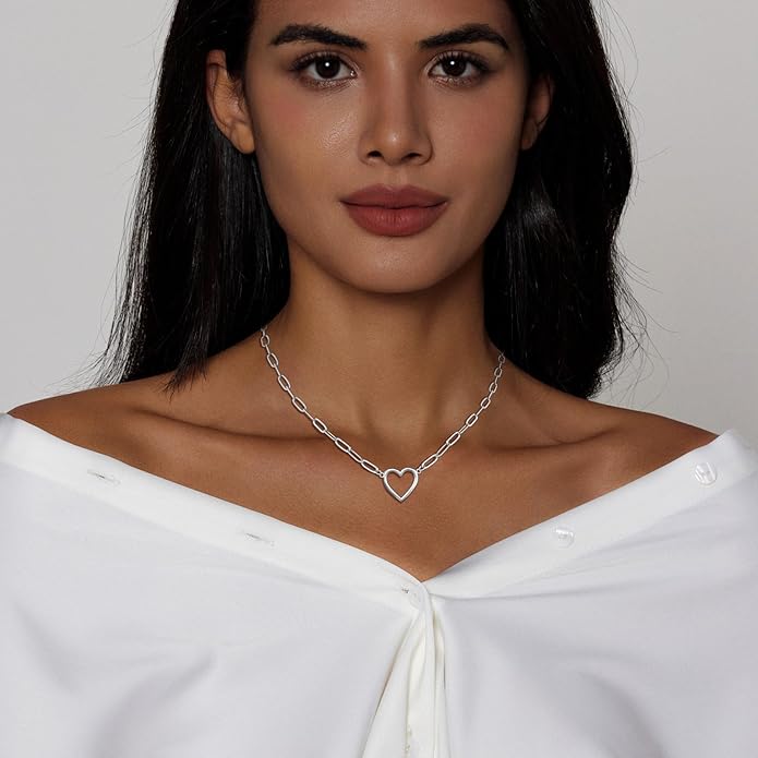 Cute Heart Necklace for Women Gold/Silver Plated Heart Pendant Choker Necklaces Tendy Love Heart Chain Necklace Dainty Gold/Silver Necklace Jewelry Gifts for Women