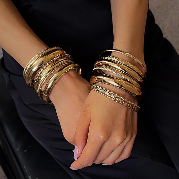 YEEZII Gold Bangle Bracelets for Women, 7Pcs 14K Gold Plated Boho Indian Multi Stackable Textured Bracelets, Chunky Bangles Set for Women Jewelry Gifts