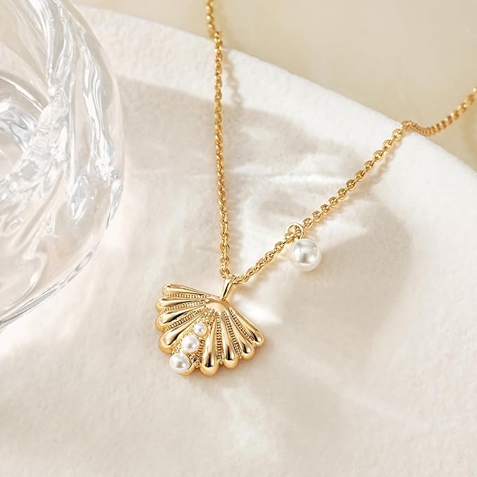 MEVECCO Dainty Gold Pendent Necklace for Women 18K Gold Plated Pearl CZ Starfish Seashell Conch Star Crab Boho Handmade Ocean Chain Necklace Summer Beach Jewelry Gift
