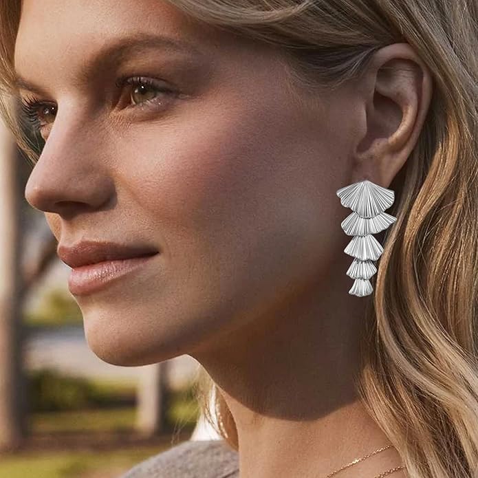 Gold/Silver Shell Dangle Earrings for Women Seashell Drop Dangle Earrings Ocean Beach Earrings Summer Jewelry