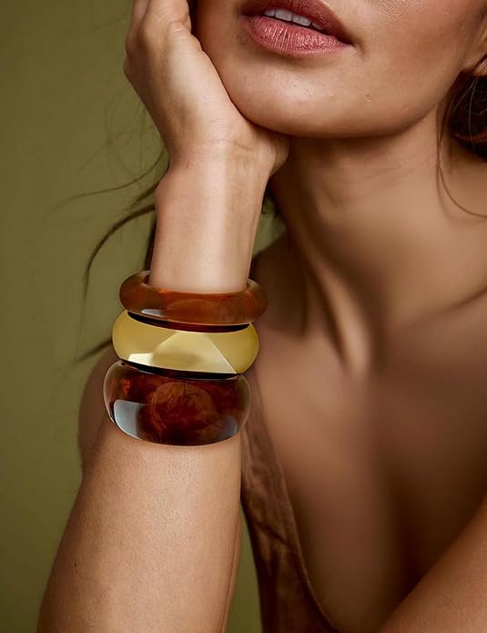 Chunky Resin Bracelet for Women Vintage Tortoiseshell Resin Bangle Bracelets Set Wide Acetate Wristband Acrylic Bracelet Statement Jewelry