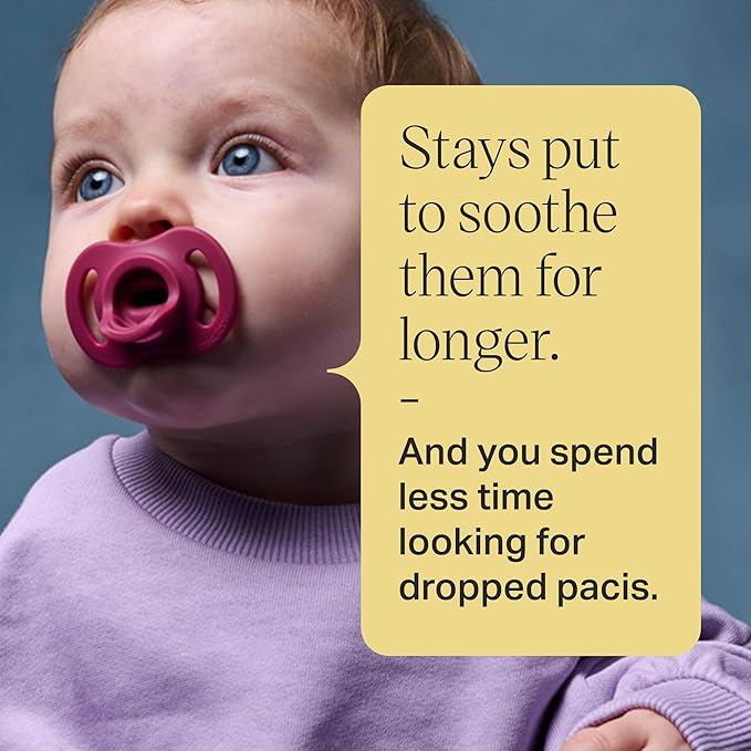 Tommee Tippee Pacifier and Bottle Bundle, 4 Ultra-Light StayPut Pacifiers, One-Piece Silicone Design, 0-6 Months, 2 Natural Start Anti-Colic 5 oz BPA Free Baby Bottles, 0+ Months, Blue, 6 Pieces