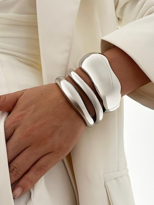 3Pcs Chunky Gold Bangles Bracelets for Women, Spring Hinged Big Stackable Bangles Set, Trendy Cuff Bracelet Stack Fashion Jewelry Gifts