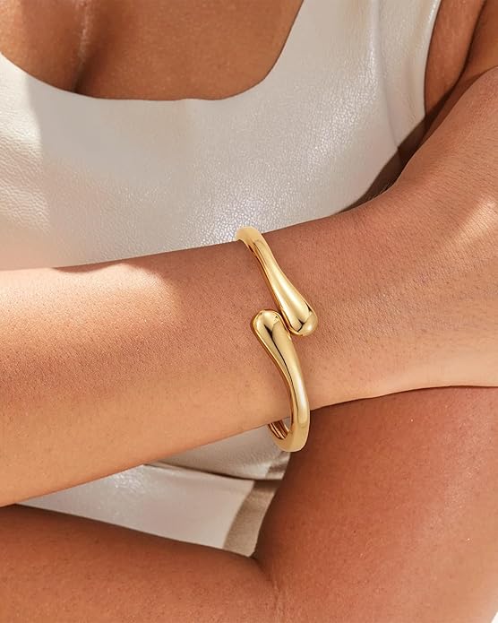 Chunky Gold Bangle Bracelets for Women, Gold Twist Cuff Bracelet Trendy Stackable Bangles Set Fashion Jewelry Gifts