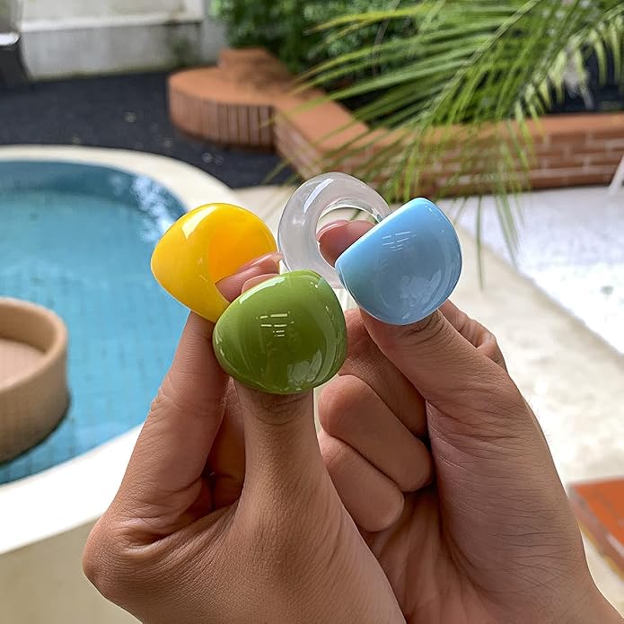 Rrdaily Cute Resin Ring for Women, Chunky Acrylic Plastic Rings Simple Aesthetic Jewelry Christmas Birthday Gifts