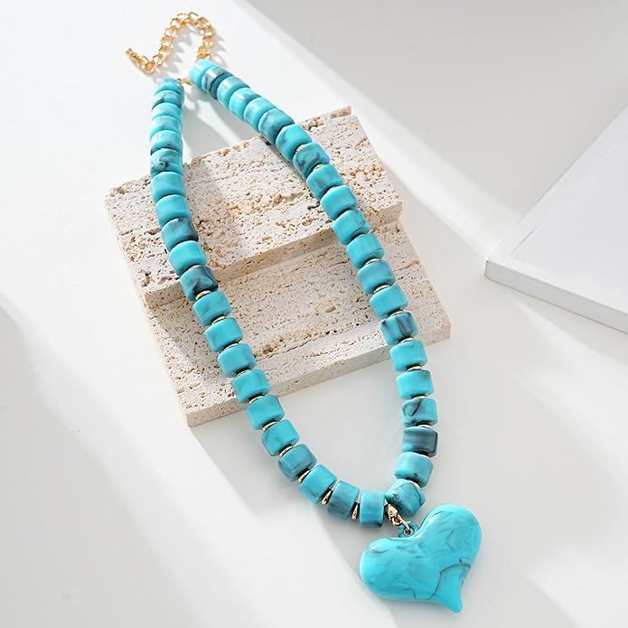 Large Acrylic Heart Necklaces for Women Chunky Puffy Heart Pendant Necklace Exaggerated Statement Love Beaded Choker Necklace Jewelry