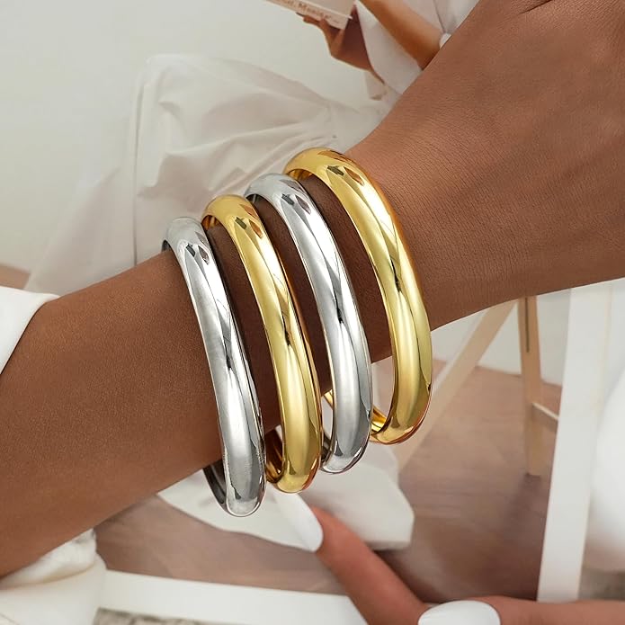 YEEZII Gold Bangle Bracelets for Women, 7Pcs 14K Gold Plated Boho Indian Multi Stackable Textured Bracelets, Chunky Bangles Set for Women Jewelry Gifts