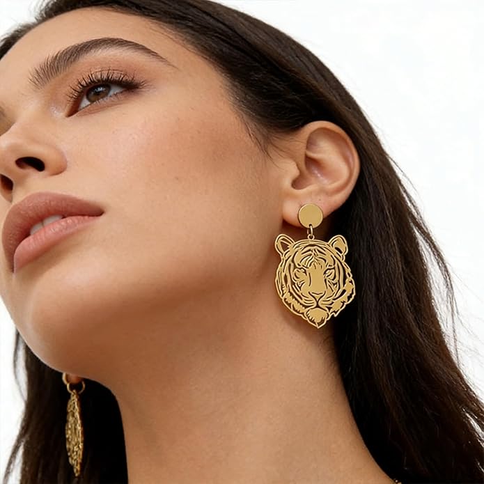 WCRAZYE Tiger Head Earrings for Women, Lightweight Gold, Football Team Spirit Mascot, Animal Inspired Game Day Jewelry