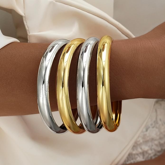 YEEZII Gold Bangle Bracelets for Women, 7Pcs 14K Gold Plated Boho Indian Multi Stackable Textured Bracelets, Chunky Bangles Set for Women Jewelry Gifts
