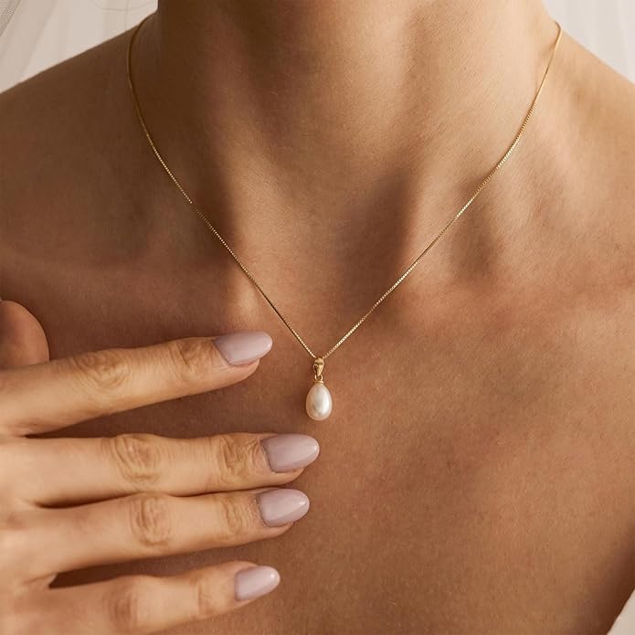 Pearl Necklaces for Women-14k Gold Plated Layered-Single Pearl Necklace Simple Pearl Choker Necklaces for Women Trendy Cute Gold Necklace Jewelry for Women Gifts