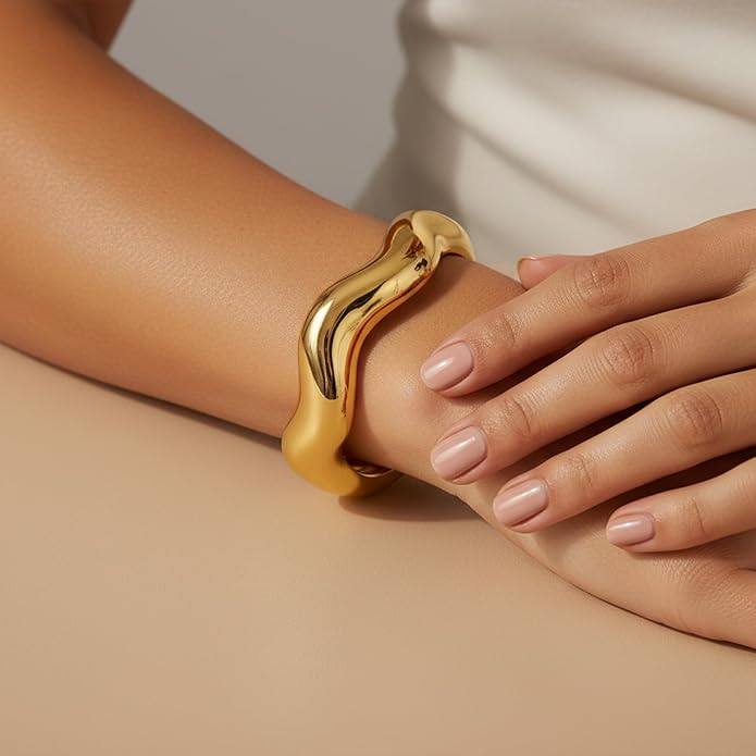 Chunky Gold Bangles Bracelet for Women Trendy Statement Bracelet Dainty Charm Gold Valentine's Day Gift Jewelry for Her