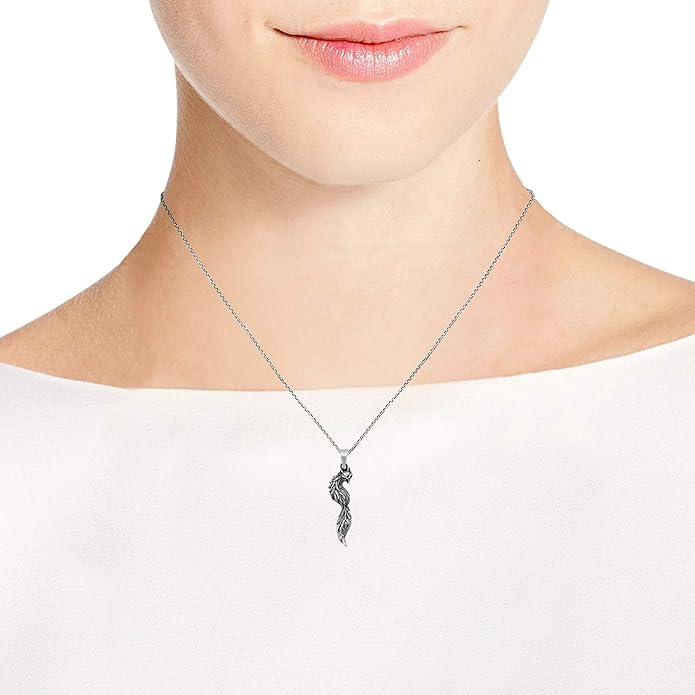 AeraVida Beautiful Mystic Fox with Tail .925 Sterling Silver Pendant on Cable Chain Necklace for Nature and Animal Inspired Fashion Accessories with a Cute and Trendy Vibe