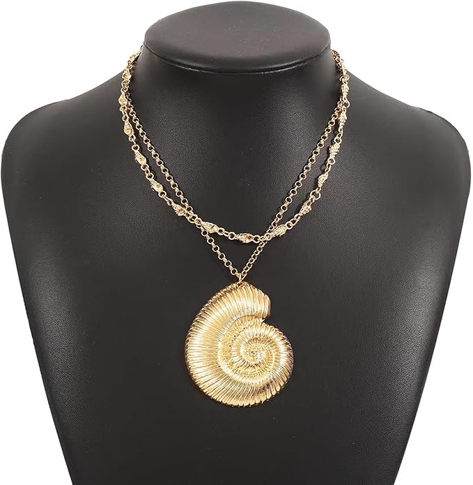 Gold Sea Shell Necklace Layered Charm Necklace for Women Boho Summer Seashell Beach Starfish Necklaces 14k Pearl Chain Surfer Jewelry Beach Vacation Essentials
