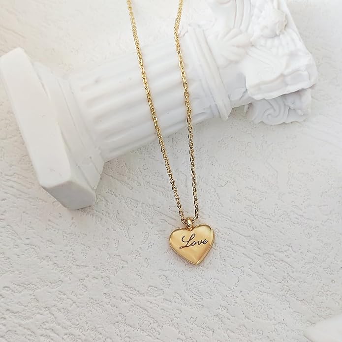 Zeffy Cute Heart Necklace 18k Gold/Silver Plated Tiny Heart Pendant Choker Necklaces Gold Love Heart Chain Necklace for Women Dainty Gold Jewelry Valentines Day Gifts for Women Girls Teen Girls