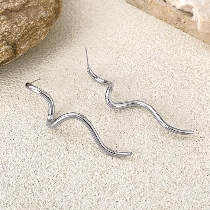 18K gold-plated women's earrings with fashionable wavy spiral shape made of stainless steel material, suitable for daily wear at gatherings