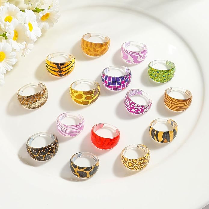 Colorful Acrylic Resin Knuckle Rings Set for Women, Chunky Leopard Print Candy-Colored Stackable Rings, Trendy Translucent Statement Ring for Everyday Party Wear Bulk Assortment