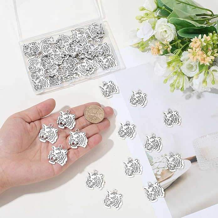 30pcs Tiger Head Charm Animal Tiger Pendants Alloy Tigers Charm Beads Dangle Charms for Jewelry Making Necklace Bracelet Keychain Earring DIY Craft Accessories