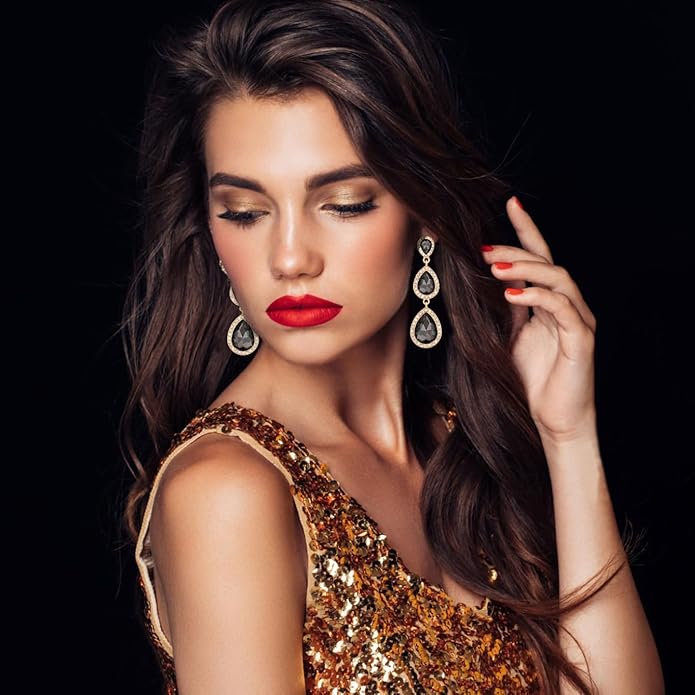 Vintage Rhinestone Teardrop Dangle Earrings Long Dangling Drop Earrings Crystal Chandelier Earrings for Women Wedding Bridal Prom