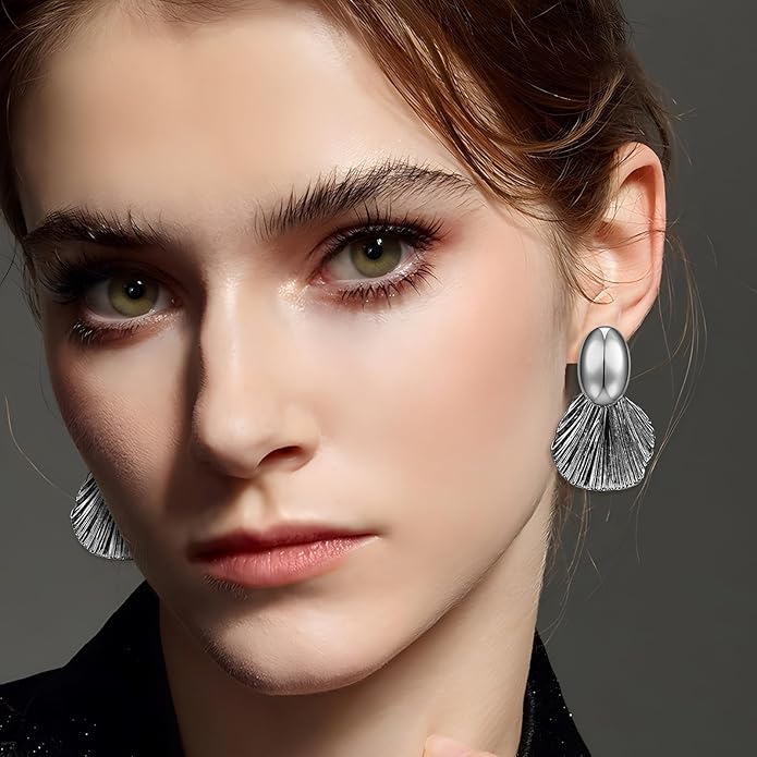 Gold Plated Earrings Dangle Chunky Fan-shaped Earrings Shell Earring for Women Two-Tone Fashion Statement Jewelry