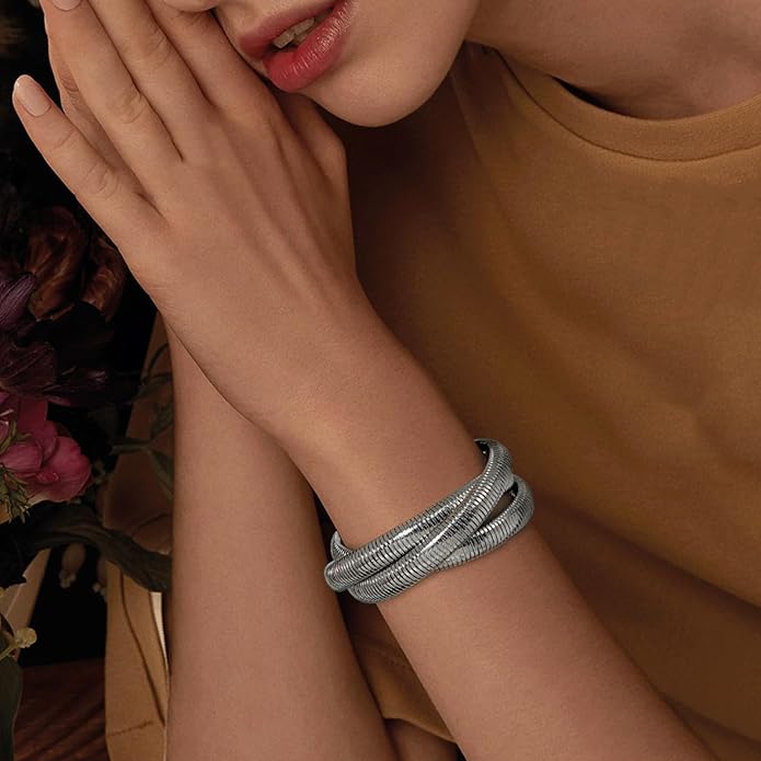 18K Gold Plated Bracelets for Women Gold Bangles for Women Chunky Bangle Bracelets for Women Bracelets Stack Tarnish Free Bangle Set of 3 for Women Accessories for Her Gifts