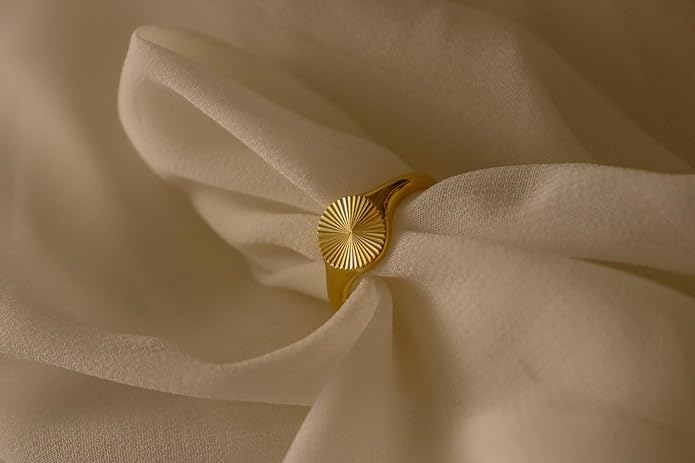 Elegant 18K Gold Plated Stainless Steel Ring – Fine Metal-Plated Jewelry with Durable, Scratch-Resistant Design for Daily Wear & Special Occasions