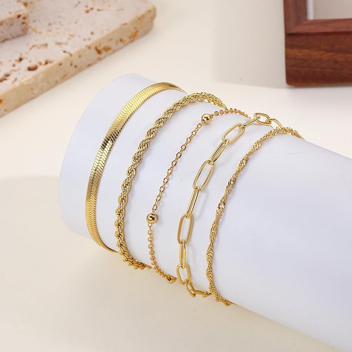Gold Bracelets for Women, 18K Gold Plated Dainty Paperclip Link Chain Bracelets Thin Cute Stackable Bracelet Pack Fashion Accessories Gifts for Women