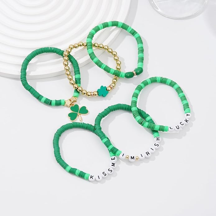 Heishi Beaded Stretch Bracelets for Women Stackable Polymer Clay Beads Bracelets Friendship Boho Summer Beach Bracelet Jewelry Set