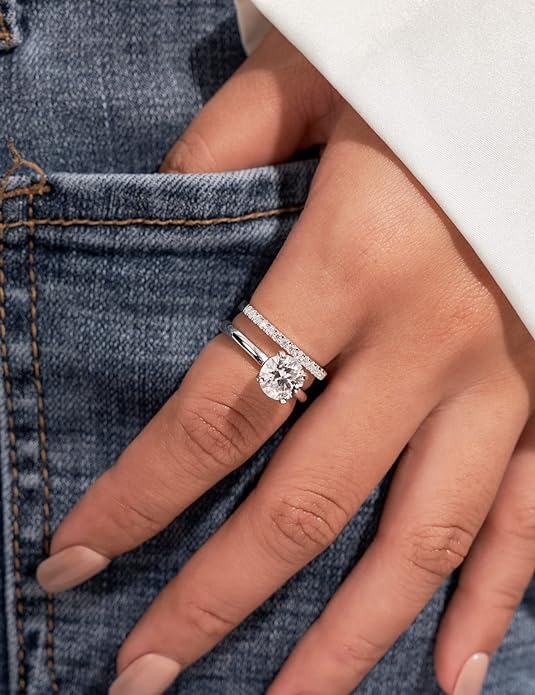 IMOLOVE Solitaire Moissanite Engagement Ring, 1CT D Color VVS1 Clarity, 925 Sterling Silver with 18K White Gold Plated, Ideal Gift for Women