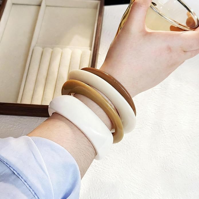 Chunky Resin Bracelet for Women Vintage Tortoiseshell Resin Bangle Bracelets Set Wide Acetate Wristband Acrylic Bracelet Statement Jewelry