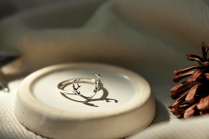 AeraVida Spirit of The Forest Mesmerizing Deer Antler .925 Sterling Silver Band Ring | Sterling Silver Deer Antler Ring | Forest Rings for Women | Jewelry Gifts | Comfort Fit USA Sizes 5-10