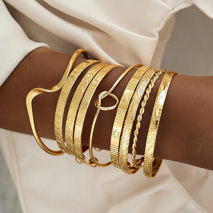 YEEZII Gold Bangle Bracelets for Women, 7Pcs 14K Gold Plated Boho Indian Multi Stackable Textured Bracelets, Chunky Bangles Set for Women Jewelry Gifts