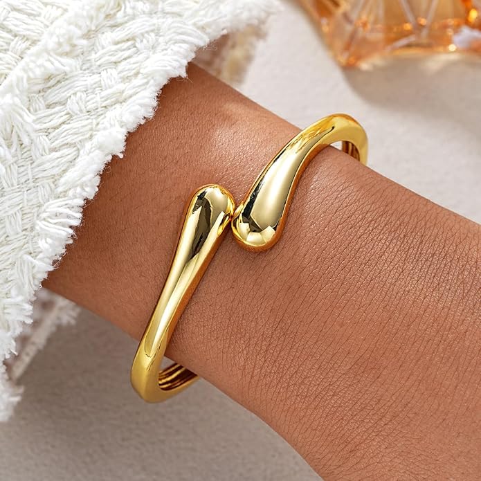 Eioi & Lmnm Gold Bangle Bracelets for Women, Chunky Gold Cuff Bracelet, Hinged Waterdrop Bangle, Statement Bracelet, Trendy Jewelry for Women