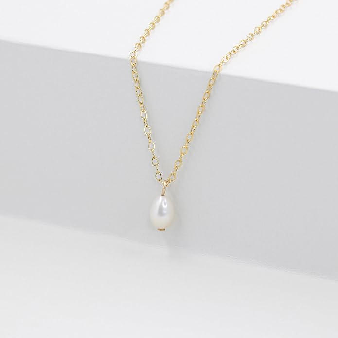 Pearl Necklaces for Women Trendy, 14k Gold Plated Dainty Necklace Simple Pearl Drop Single Charm Pendant Necklace Birthday Wedding Gifts Gold Jewelry for Women