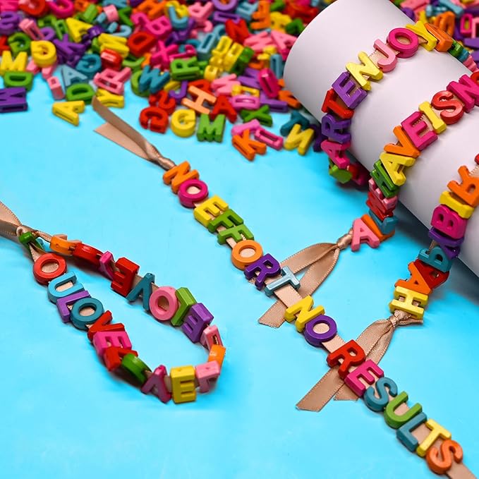 700+ Pieces 9x12mm Big Large Alphabet Letter Beads A-Z Mixed Plastic Shape Loose Beads for Jewelry Making Bracelets Necklaces Key Chains (Classic Solid Colors)