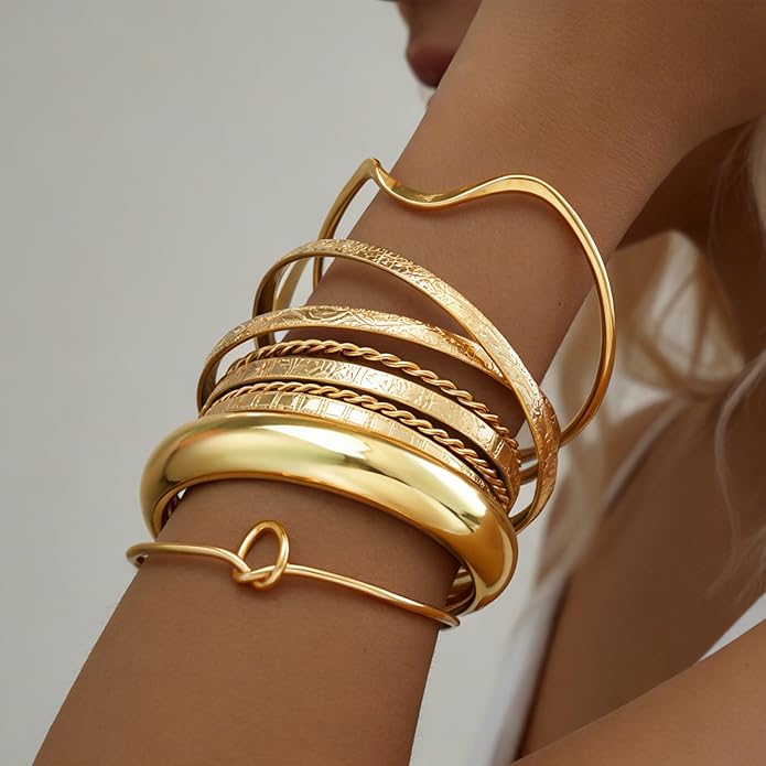 YEEZII Gold Bangle Bracelets for Women, 7Pcs 14K Gold Plated Boho Indian Multi Stackable Textured Bracelets, Chunky Bangles Set for Women Jewelry Gifts