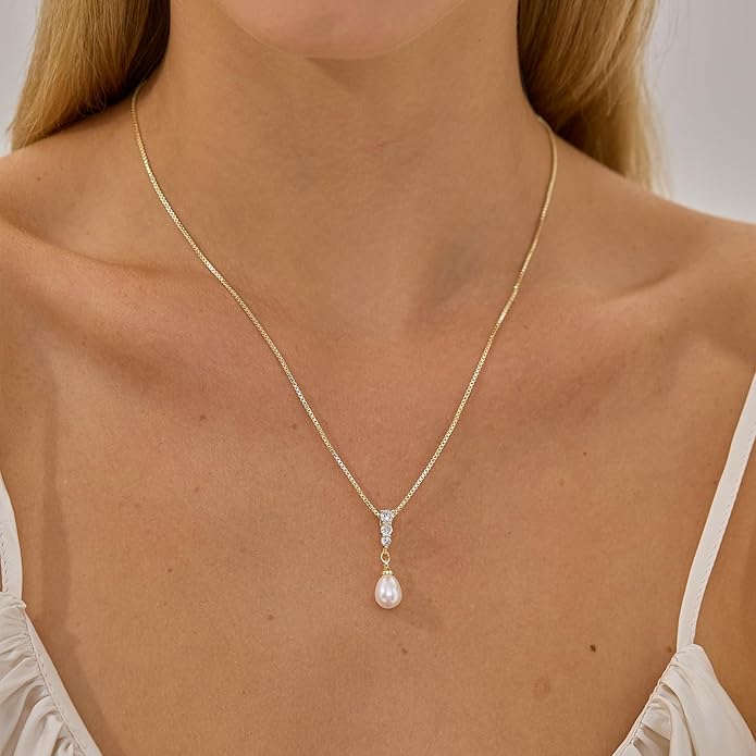 Pearl Necklaces for Women-14k Gold Plated Layered-Single Pearl Necklace Simple Pearl Choker Necklaces for Women Trendy Cute Gold Necklace Jewelry for Women Gifts