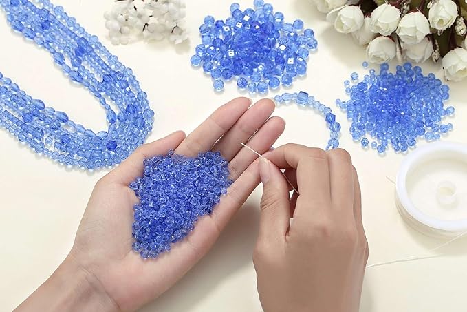 LAIDANLA 800PCS Glass Beads Blue Color Crystal Beads Assorted Crystal Beads with Container Box for DIY Necklace Bracelet Earring Jewelry Making