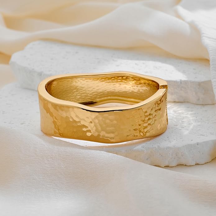 Chunky Gold Bangles Bracelet for Women Trendy Statement Bracelet Dainty Charm Gold Valentine's Day Gift Jewelry for Her