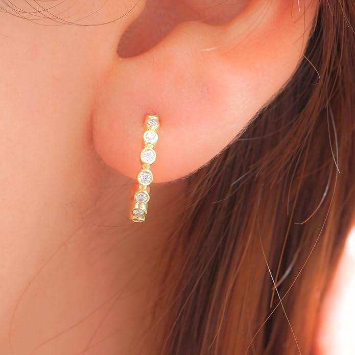 Gold Hoop Earrings for Women – Brass 18k Gold Plated Round Hoop Earrings, Lightweight Gold Plated Fashion Jewelry, Elegant Statement Earrings for Party & Daily Wear