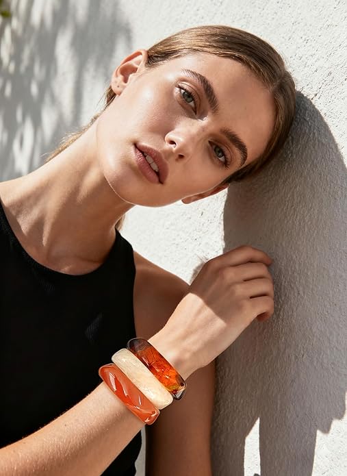 Acrylic Resin Bangles Bracelets for Women Wide Irregular Geometric Wristband Statement Bracelet Punk Chunky Acrylic Resin Bangle
