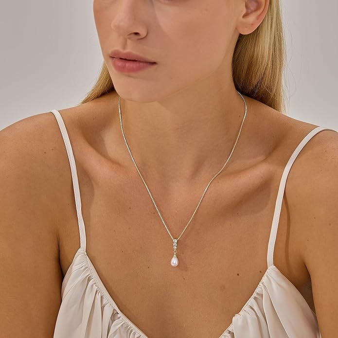 Pearl Necklaces for Women-14k Gold Plated Layered-Single Pearl Necklace Simple Pearl Choker Necklaces for Women Trendy Cute Gold Necklace Jewelry for Women Gifts